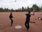 Lyömässä oli Kumurin junnujen lisäksi muitakin asiasta innostuneita lapsia.