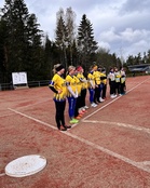 Kumurin aluesarjajoukkue pääsi ensi kertaa ulkokentällä pelaamaan.