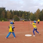 F-pojat ja F-tytöt aloittivat päivän pelirupeaman.