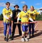 Sunnuntaina Varilassa pelaa Joel Teittinen ja peliä johtaa Tommi Joensuu. Kumurin D-työt Jutta Hirvonen ja Pihla Joensuu pukevat Lännen paidan samaan aikaan D-tyttöjen pelissä Janakkalassa.